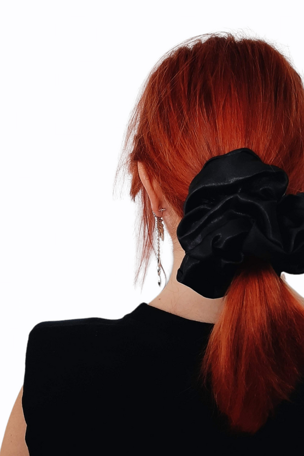Mega Scrunchie Musta