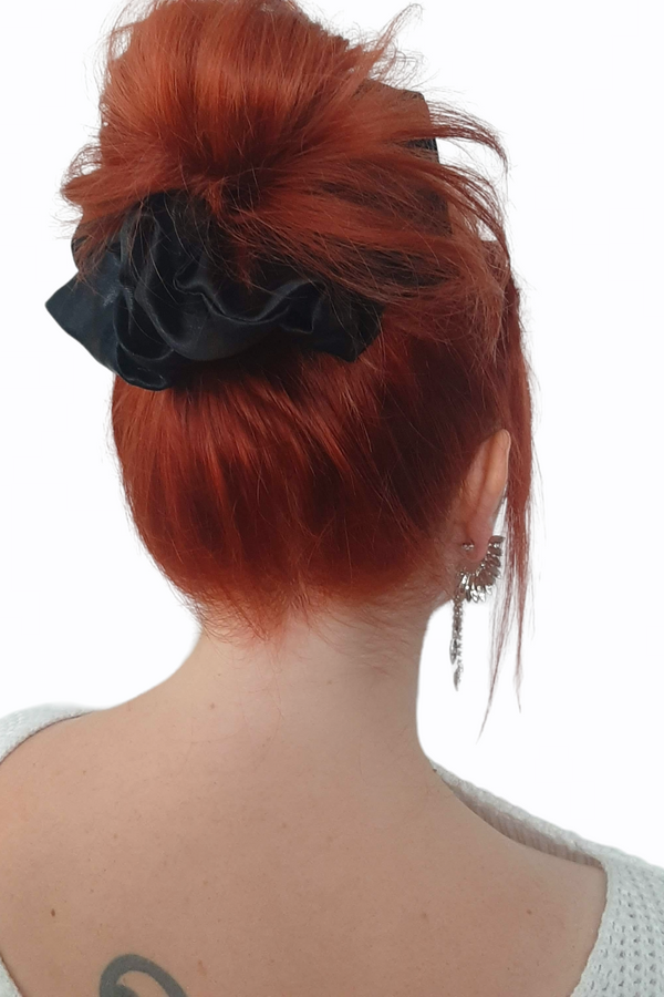 Mega Scrunchie Musta
