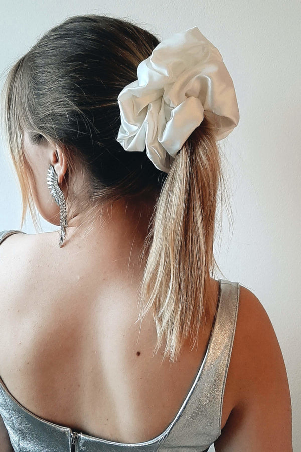 Mega Scrunchie Valkoinen